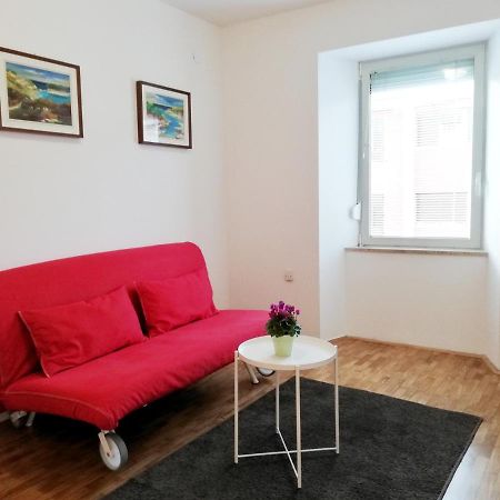 City Center Apartment Umag Kültér fotó