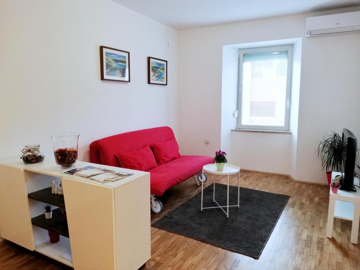 City Center Apartment Umag Kültér fotó