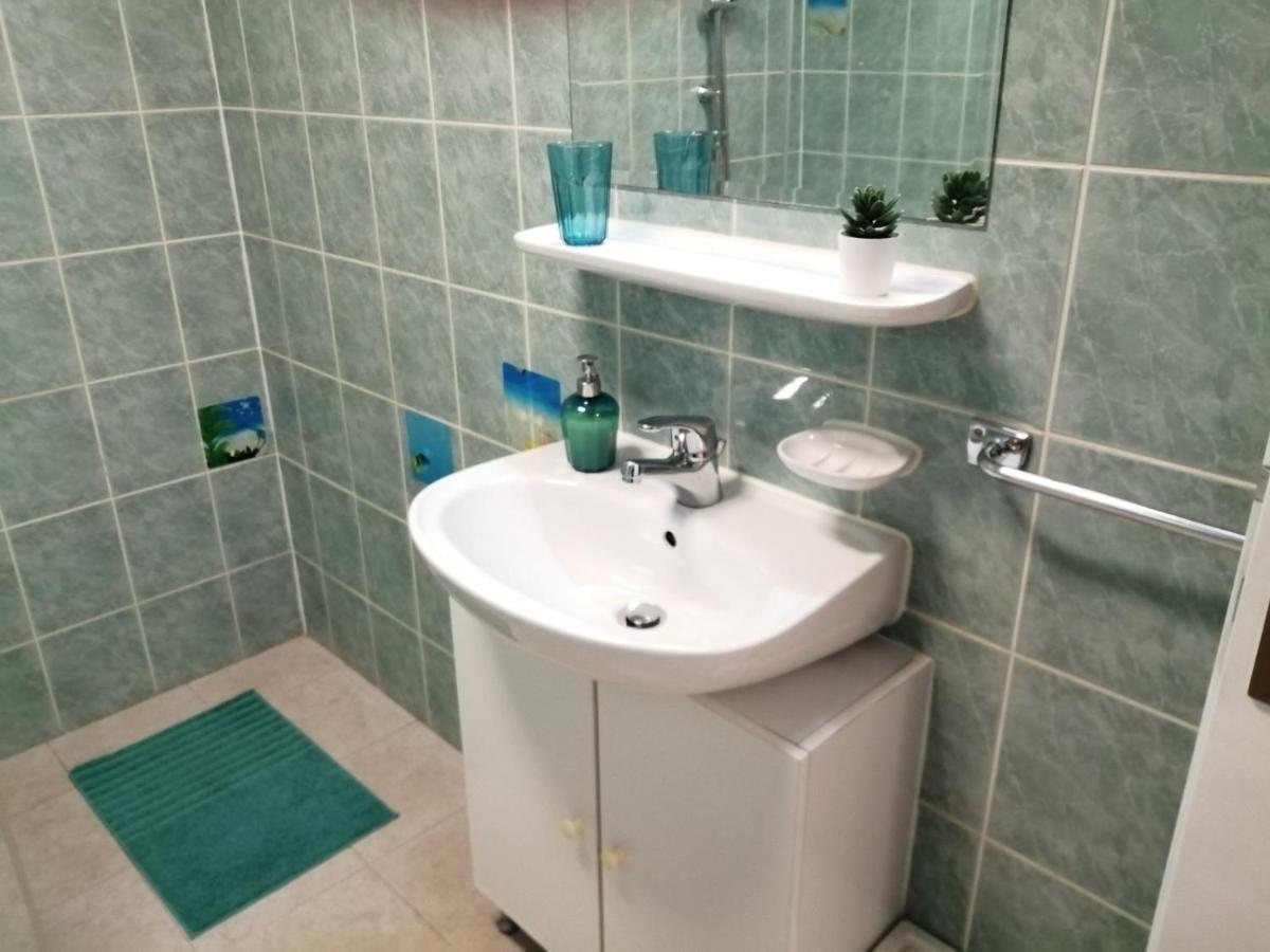 City Center Apartment Umag Kültér fotó